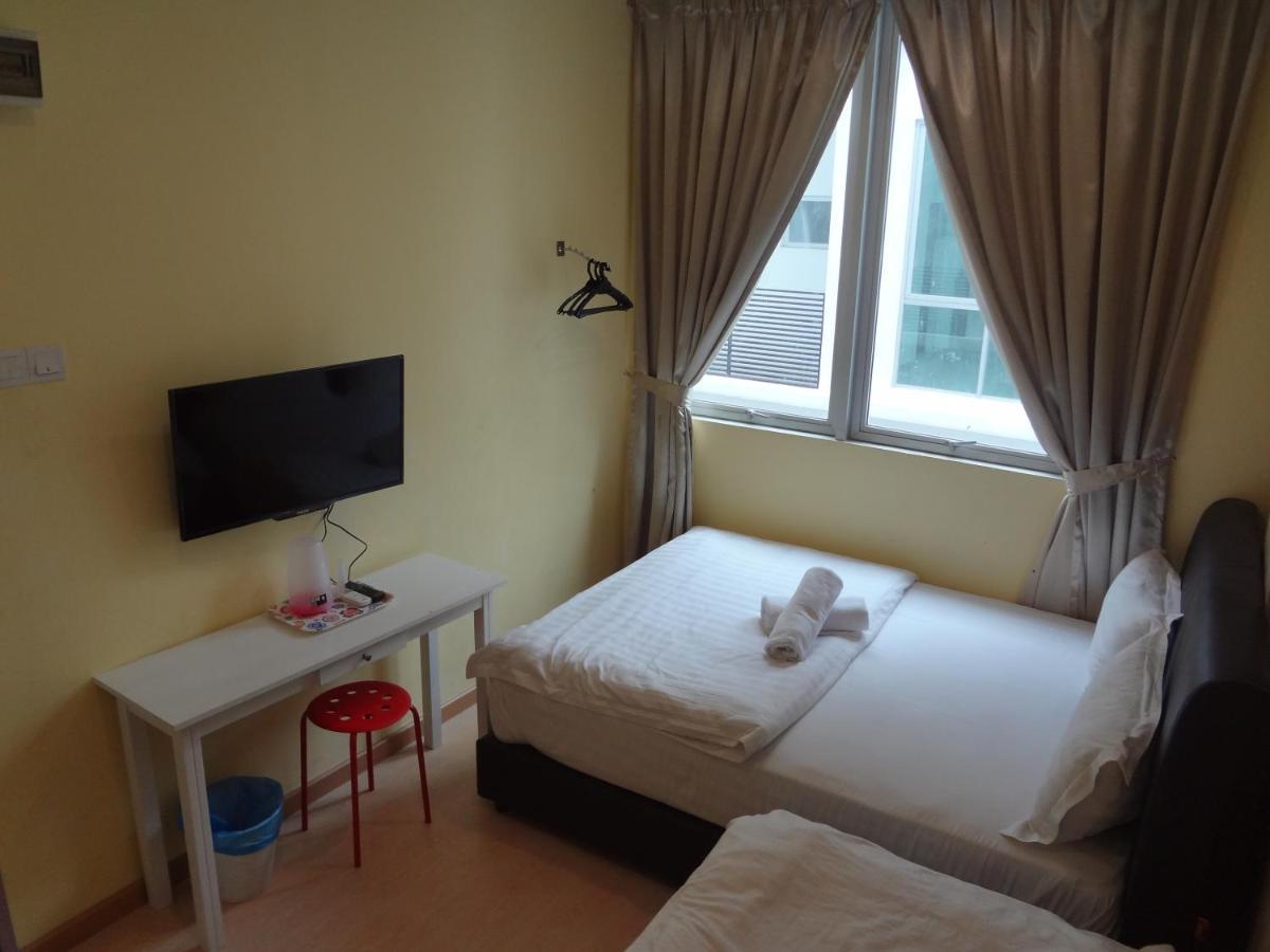 Comma Hotel Bandar Saujana Putra Bagian luar foto