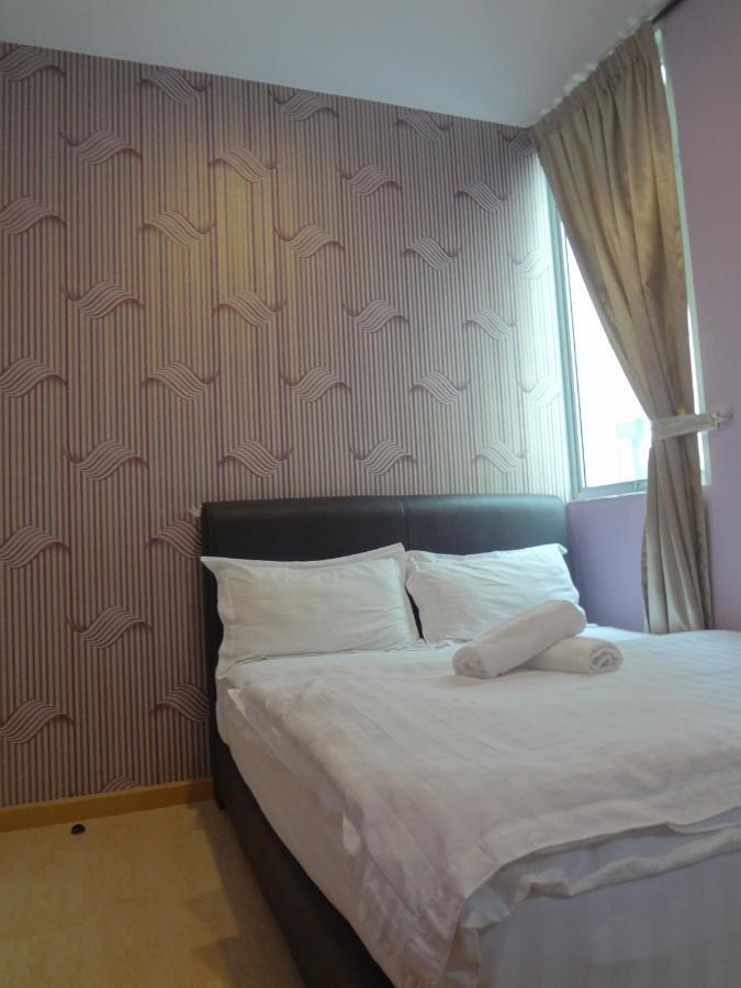 Comma Hotel Bandar Saujana Putra Bagian luar foto