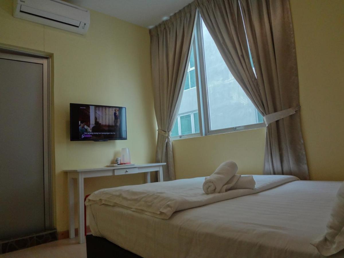 Comma Hotel Bandar Saujana Putra Bagian luar foto