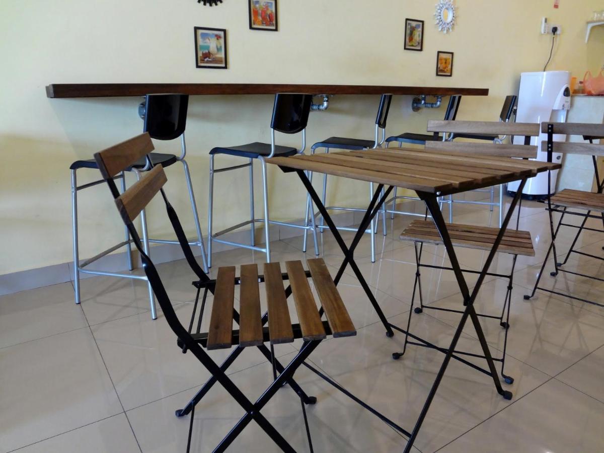 Comma Hotel Bandar Saujana Putra Bagian luar foto