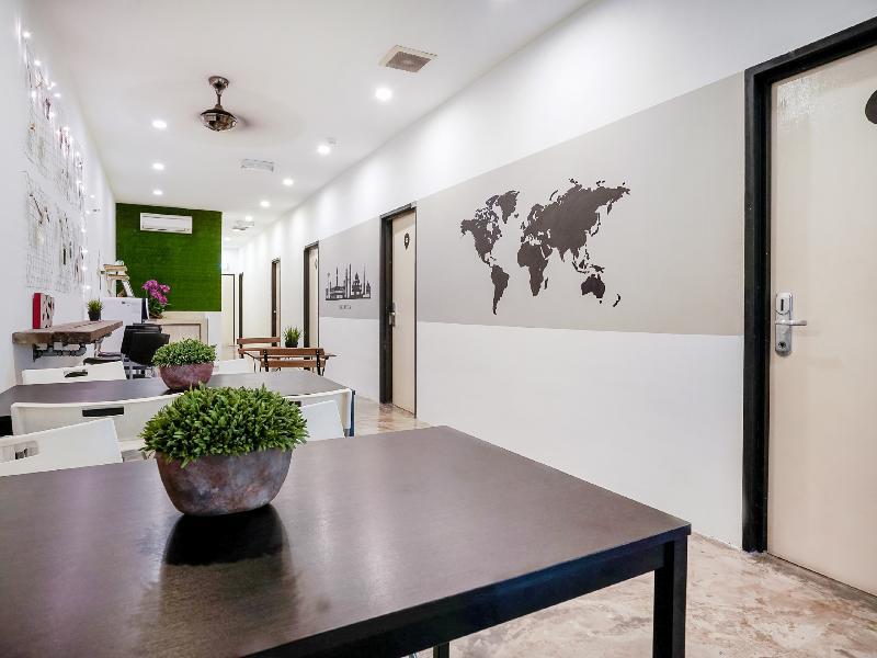 Comma Hotel Bandar Saujana Putra Bagian luar foto